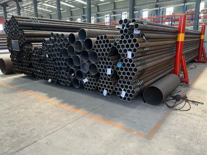 Stainless steel pipes and tubes